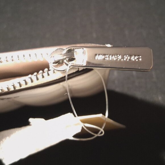 Michael Kors Jet Set Quilted Travel Zip Top Wallet with Coin Pouch Optic White - Picture 10 of 15